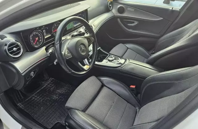 MERCEDES-BENZ Klasa E 