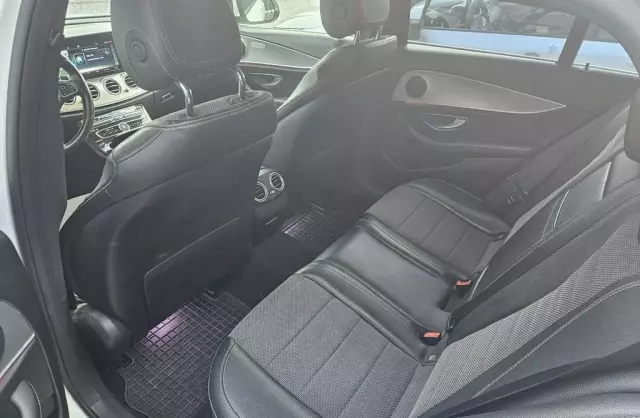 MERCEDES-BENZ Klasa E 