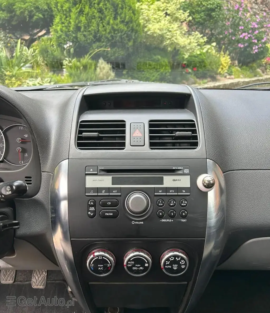 SUZUKI SX4 