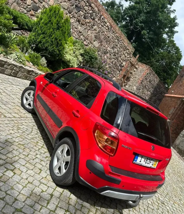 SUZUKI SX4 