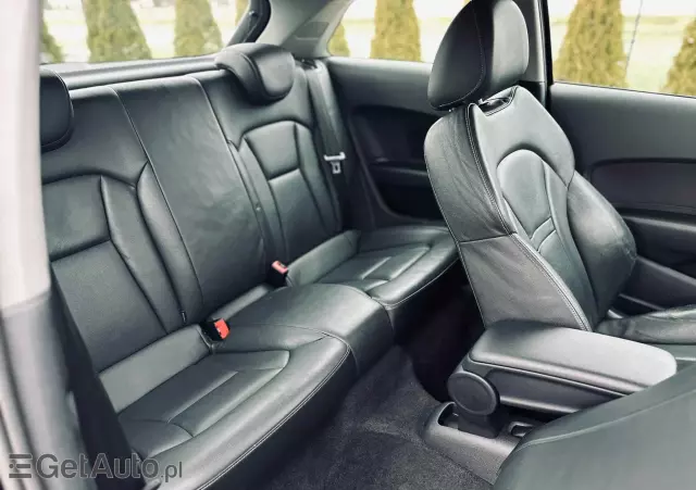 AUDI A1 1.6 TDI S tronic Ambition