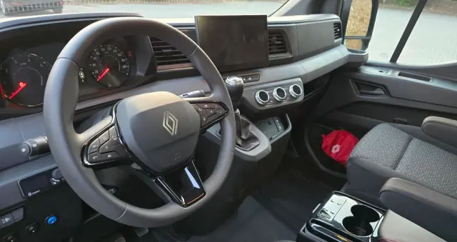 RENAULT Master L3H2 Extra (bryg.)