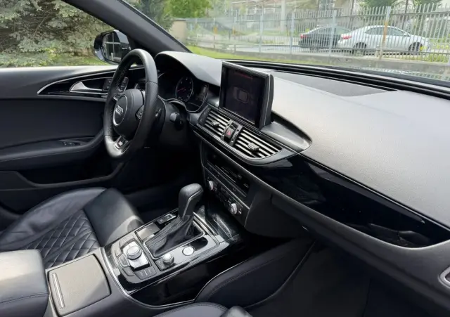 AUDI A6 Avant 2.0 TDI ultra S tronic