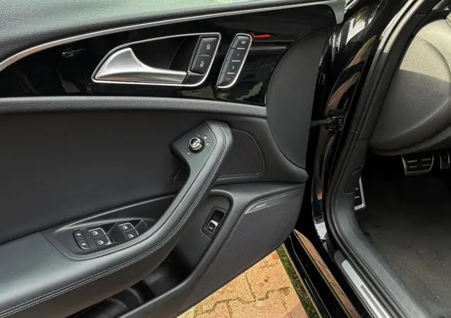 AUDI A6 Avant 2.0 TDI ultra S tronic