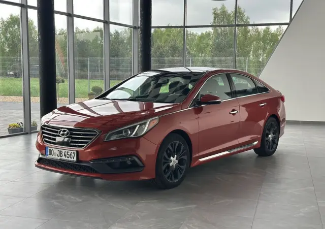 HYUNDAI Sonata 
