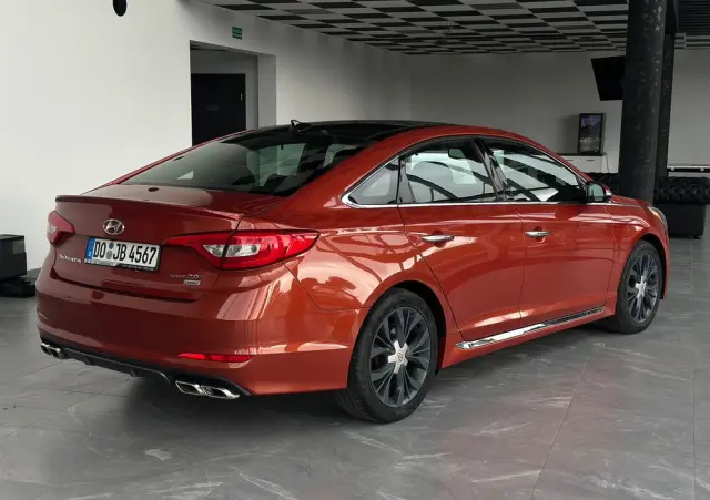 HYUNDAI Sonata 
