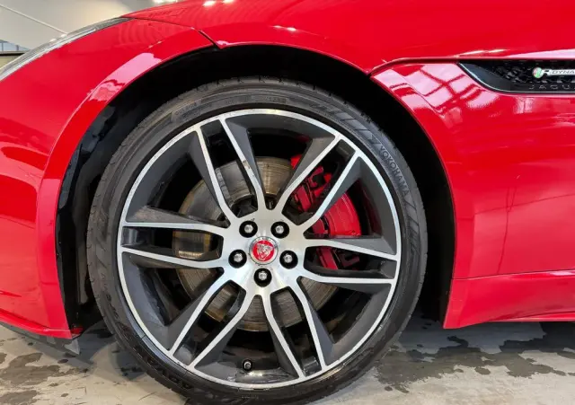 JAGUAR F-Type 