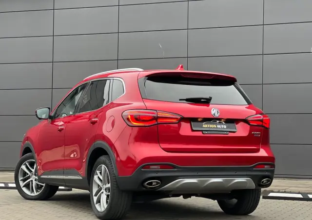 MG HS PHEV Luxury