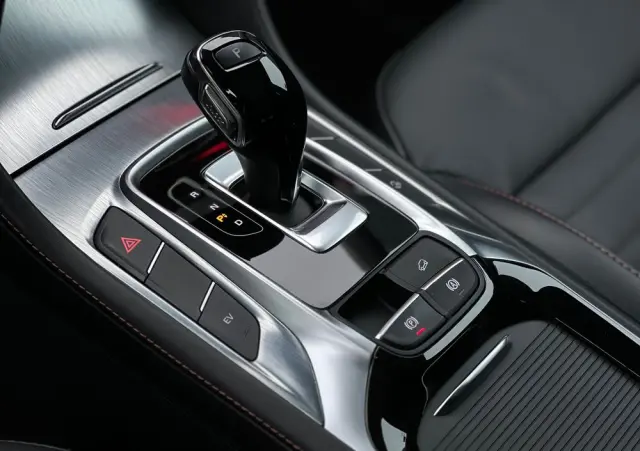 MG HS PHEV Luxury