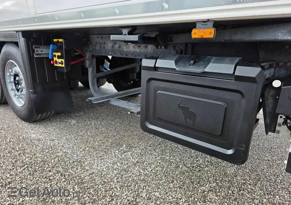 SCHMITZ CARGOBULL CHŁODNIA THERMO KING  / ŚCIANA 7 CM / 