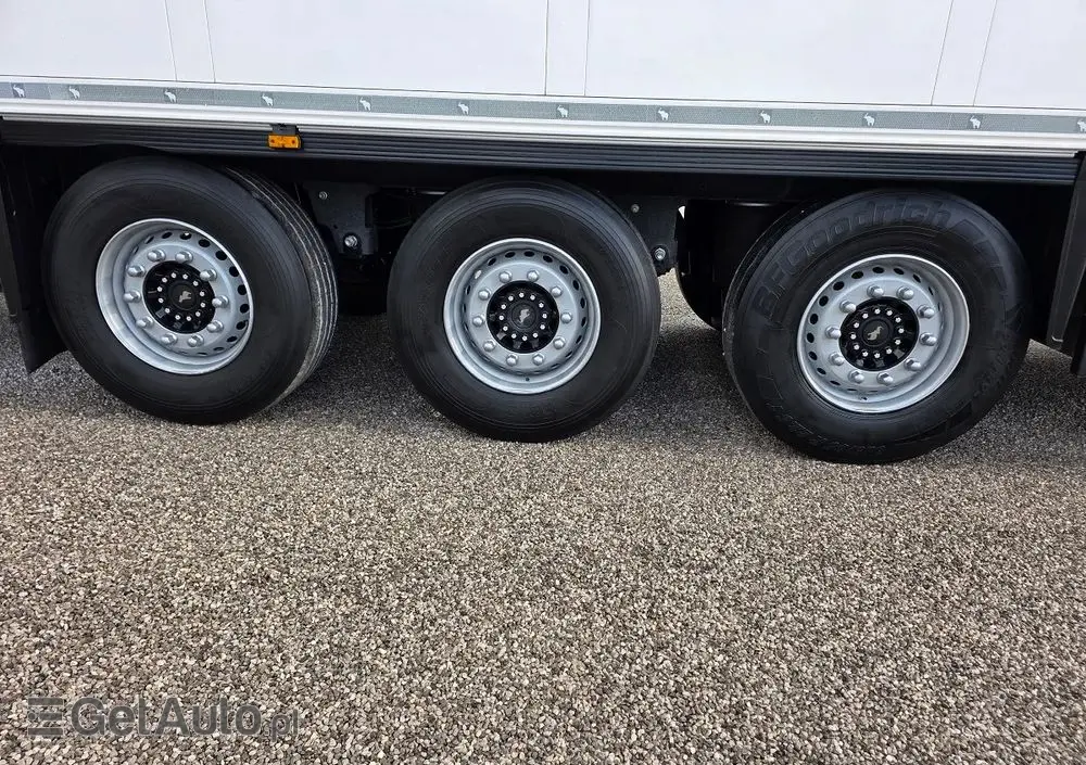 SCHMITZ CARGOBULL CHŁODNIA THERMO KING  / ŚCIANA 7 CM / 