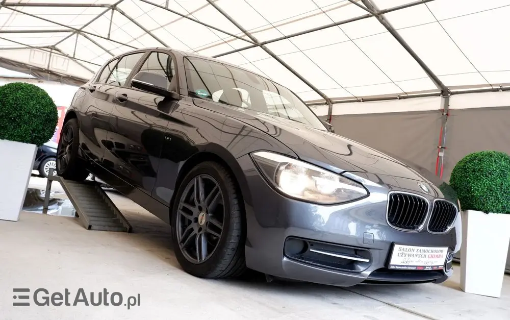 BMW Seria 1 116d Sport Line