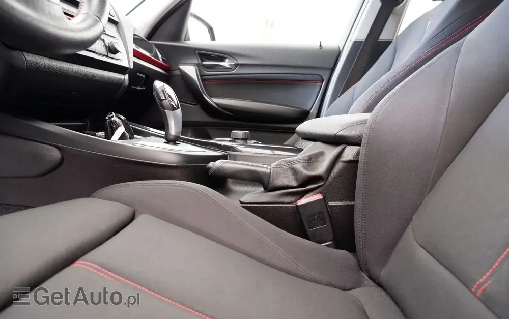 BMW Seria 1 116d Sport Line