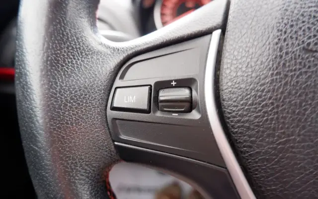 BMW Seria 1 116d Sport Line