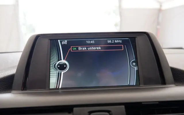 BMW Seria 1 116d Sport Line