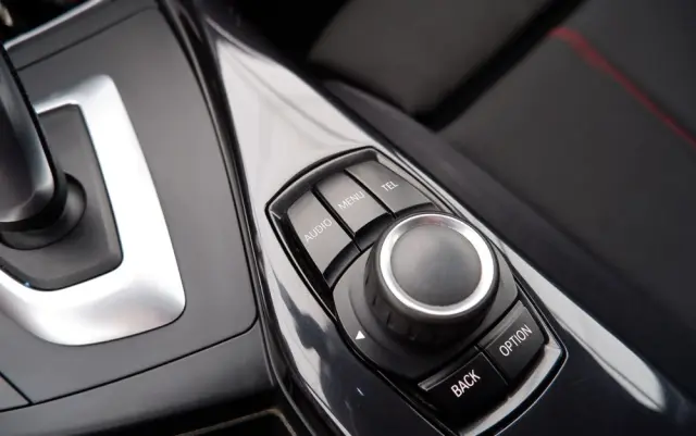 BMW Seria 1 116d Sport Line