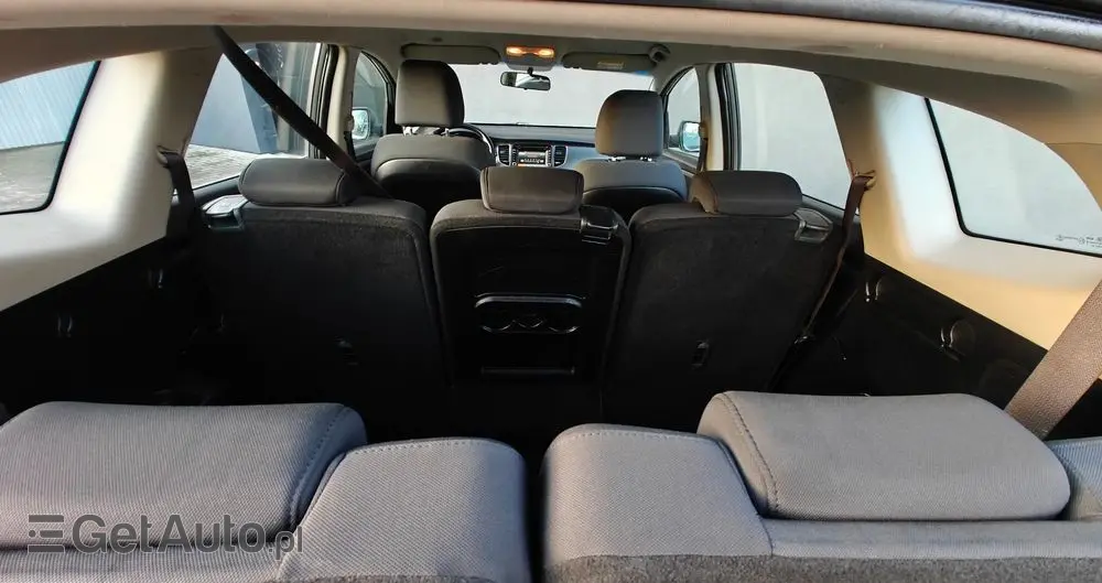 KIA Carens 1.6 GDI ISG Vision