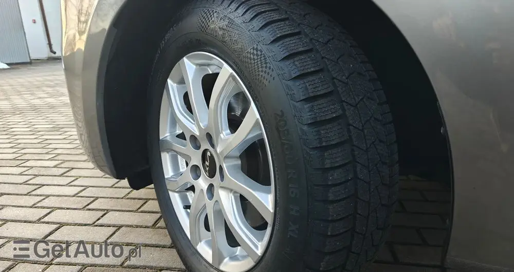 KIA Carens 1.6 GDI ISG Vision