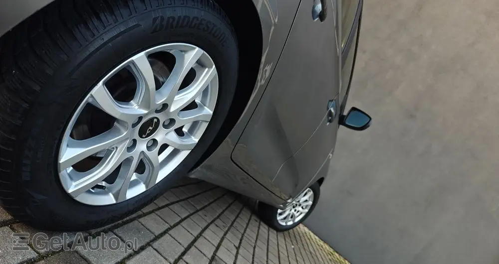 KIA Carens 1.6 GDI ISG Vision