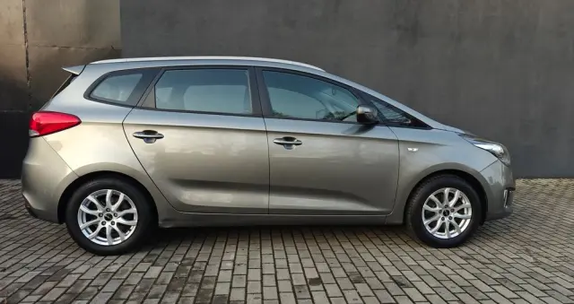 KIA Carens 1.6 GDI ISG Vision