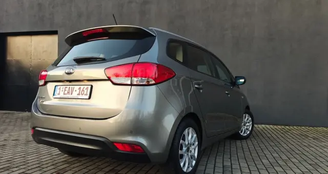 KIA Carens 1.6 GDI ISG Vision