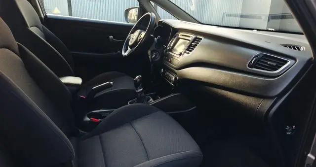 KIA Carens 1.6 GDI ISG Vision