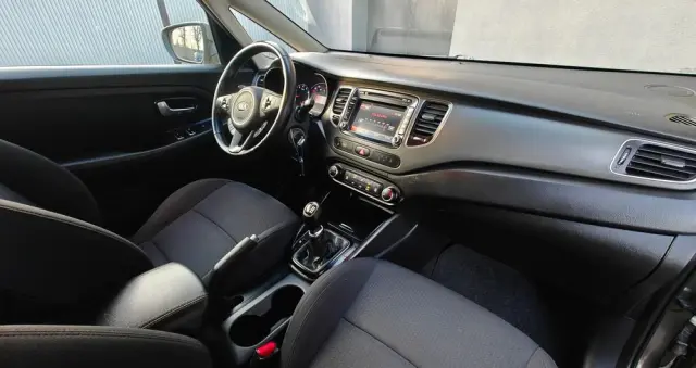KIA Carens 1.6 GDI ISG Vision