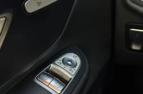 MERCEDES-BENZ Klasa V 