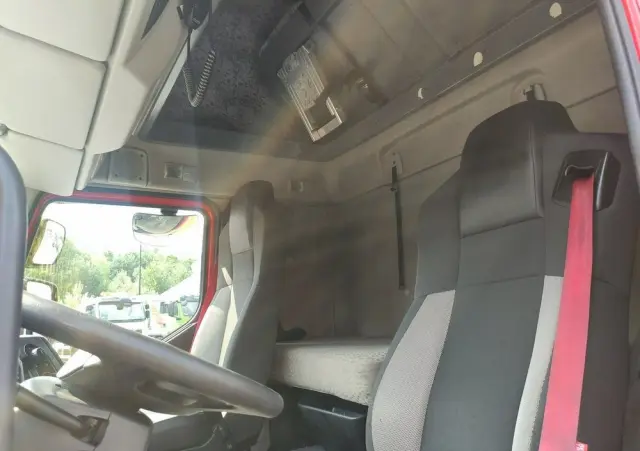 RENAULT D12.240 E6 Firana Tył Drzwi  Dach Zsuwany Długa 830cm 