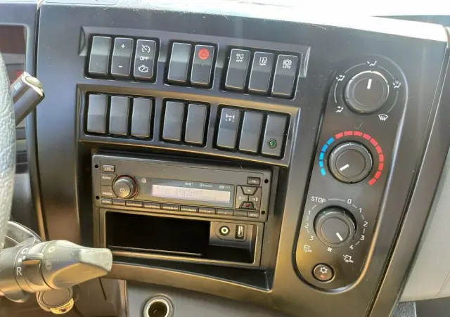 RENAULT D12.240 E6 Firana Tył Drzwi  Dach Zsuwany Długa 830cm 