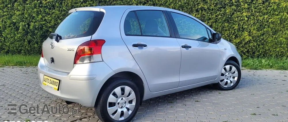 TOYOTA Yaris 1.33 Luna