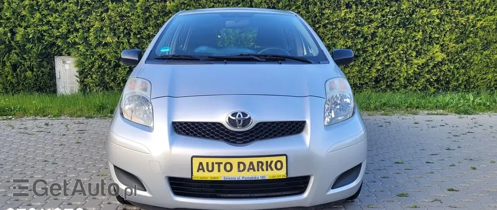 TOYOTA Yaris 1.33 Luna