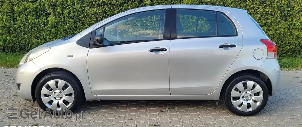 TOYOTA Yaris 1.33 Luna