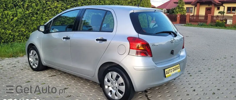 TOYOTA Yaris 1.33 Luna