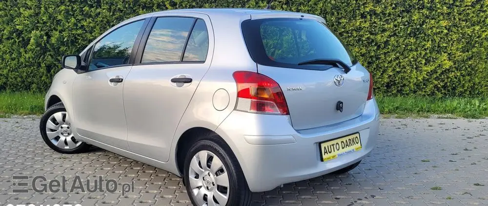 TOYOTA Yaris 1.33 Luna