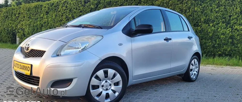 TOYOTA Yaris 1.33 Luna