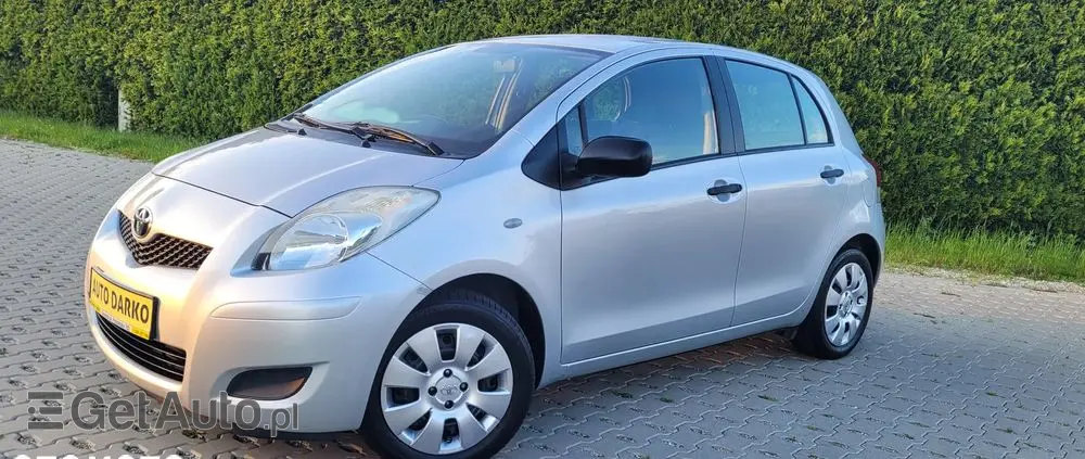 TOYOTA Yaris 1.33 Luna