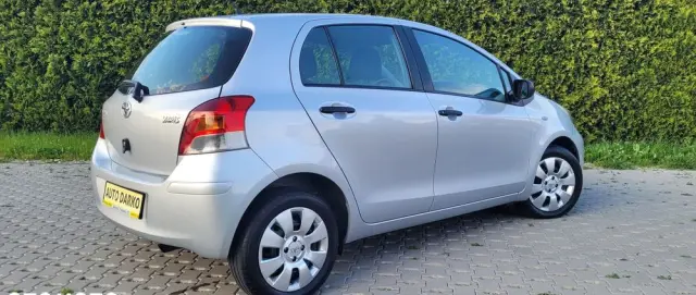 TOYOTA Yaris 1.33 Luna
