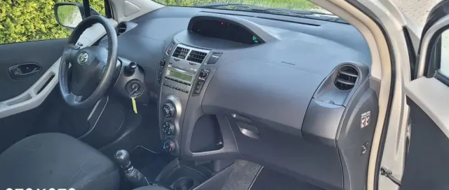 TOYOTA Yaris 1.33 Luna