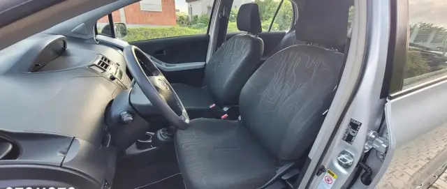 TOYOTA Yaris 1.33 Luna