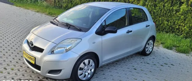TOYOTA Yaris 1.33 Luna