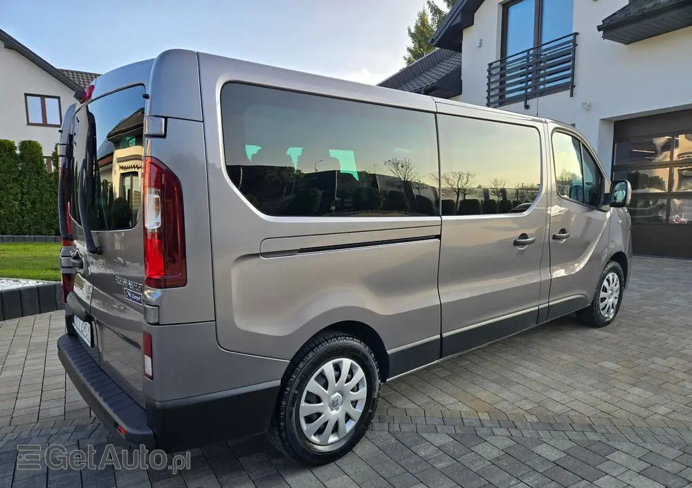 RENAULT Trafic Grand SpaceClass 2.0 dCi EDC