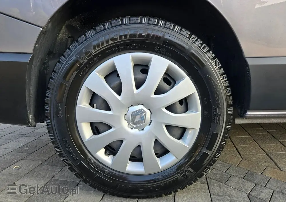 RENAULT Trafic Grand SpaceClass 2.0 dCi EDC