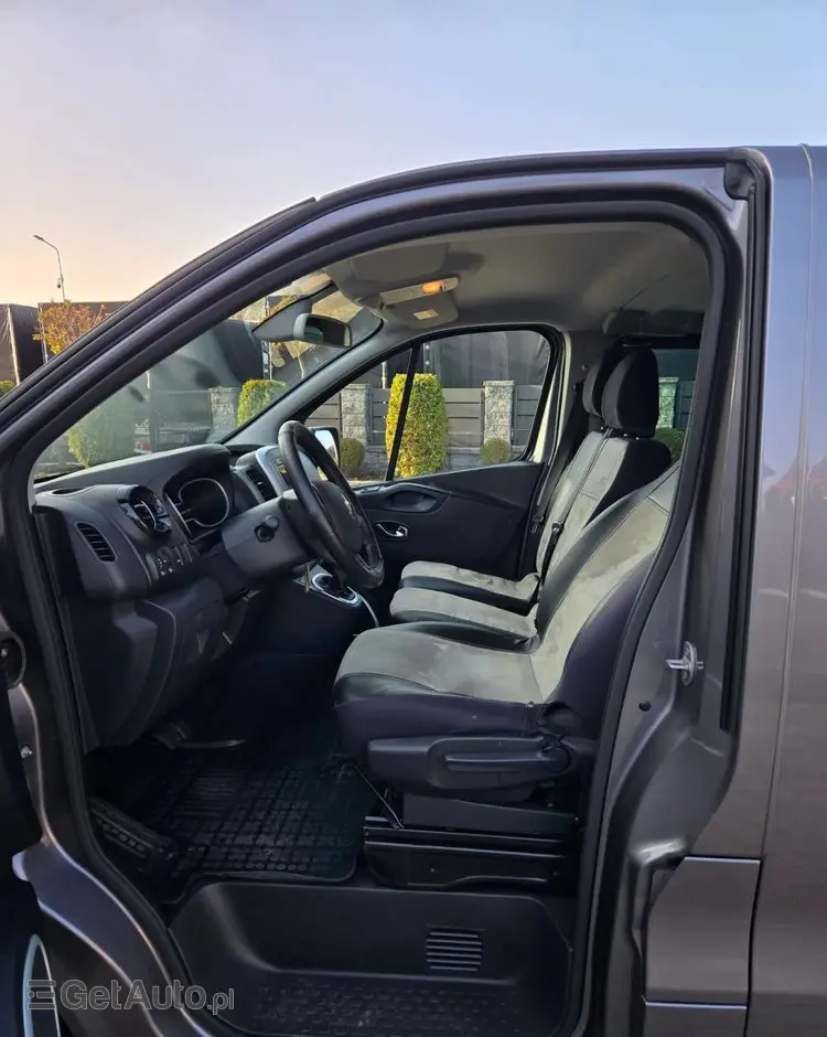 RENAULT Trafic Grand SpaceClass 2.0 dCi EDC