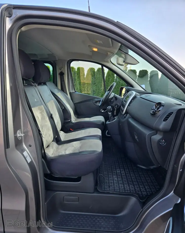RENAULT Trafic Grand SpaceClass 2.0 dCi EDC