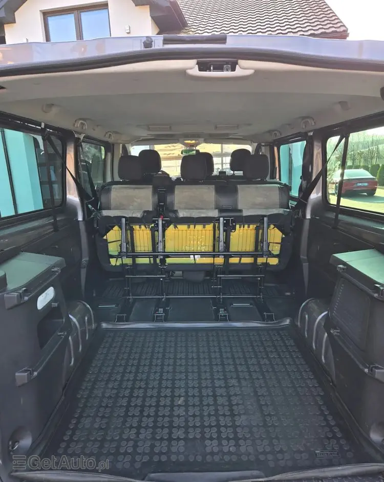 RENAULT Trafic Grand SpaceClass 2.0 dCi EDC