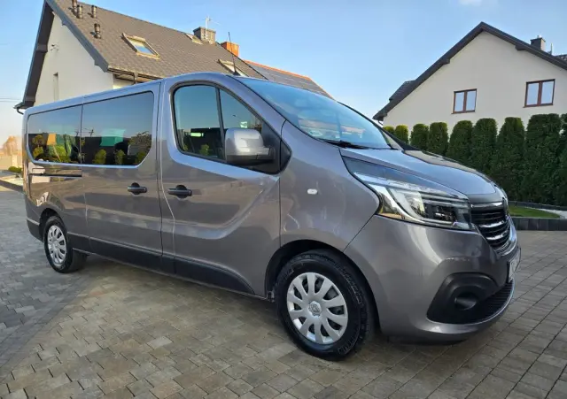 RENAULT Trafic Grand SpaceClass 2.0 dCi EDC