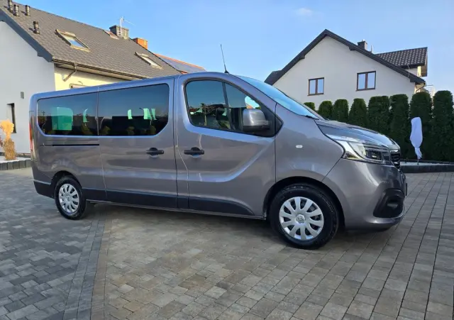 RENAULT Trafic Grand SpaceClass 2.0 dCi EDC