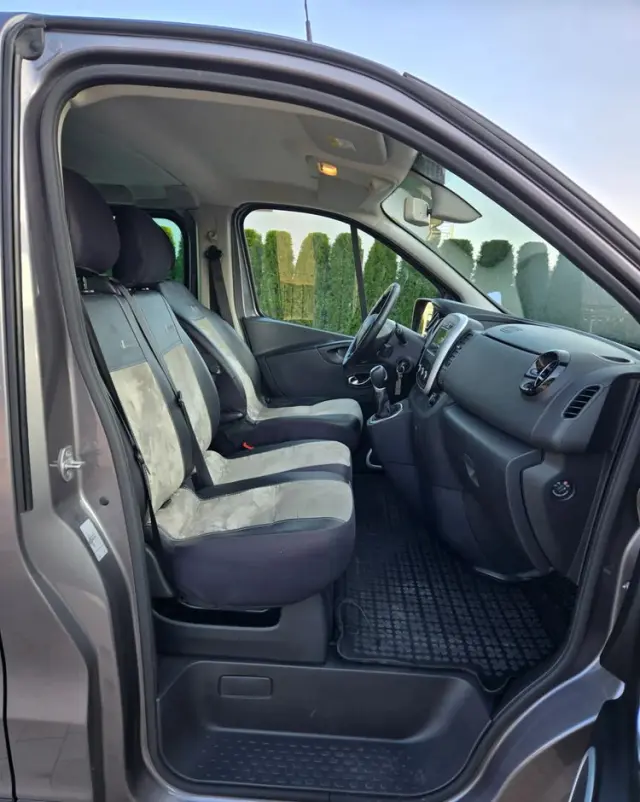 RENAULT Trafic Grand SpaceClass 2.0 dCi EDC