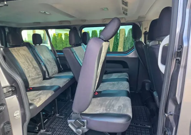 RENAULT Trafic Grand SpaceClass 2.0 dCi EDC